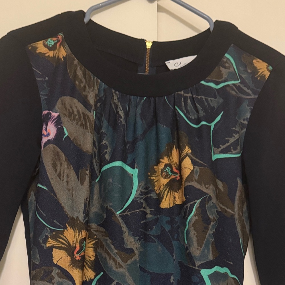 Closet Black Dress with Floral Design - Picture 4 of 6